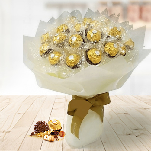 Ferrero Bouquet 18 Pcs-Surprise Birthday Chocolate Gifts