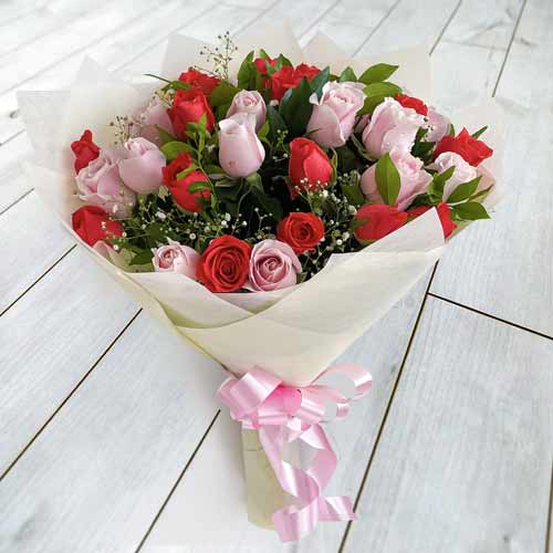 32 Pink And Red Rose Bouquet-Send Birthday Flower For Her